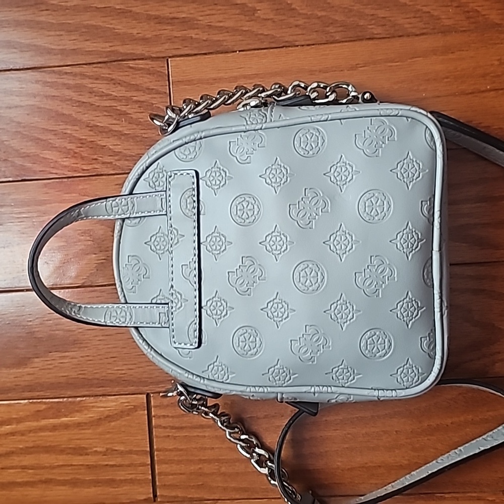 NWOT Womens Guess Purse. Gray Mini Crossbody Bag. - Picture 4 of 7